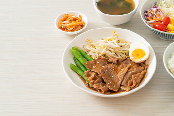 stir-fry Teriyaki Pork with sesame seeds ,mung bean sprouts, boiled egg and rice set
