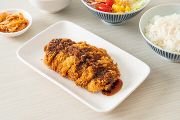 Tonkatsu - Japanese pork cutlet deep fried with rice set