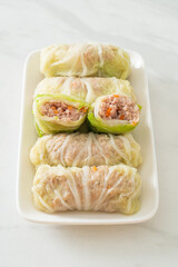 Minced Pork Wrapped in Chinese Cabbage or Steamed Cabbage Stuff Mince Pork