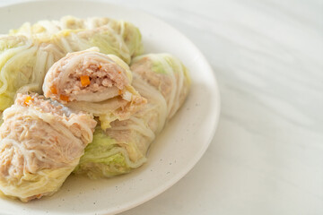 Minced Pork Wrapped in Chinese Cabbage or Steamed Cabbage Stuff Mince Pork