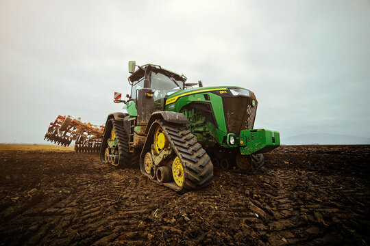 Brand new John Deere 8RX 410