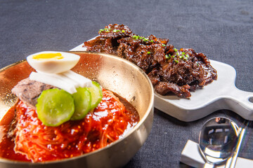 다른 요리와 같이 먹으면 더욱 맛있는 한국식 차가운 냉면