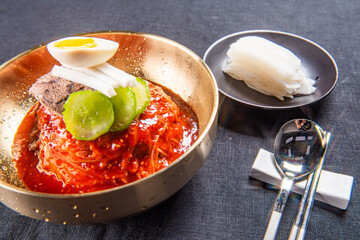 다른 요리와 같이 먹으면 더욱 맛있는 한국식 차가운 냉면