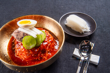 다른 요리와 같이 먹으면 더욱 맛있는 한국식 차가운 냉면