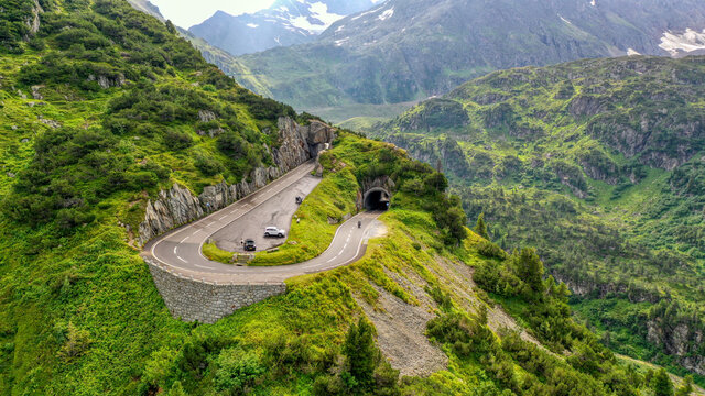 Der Sustenpass aus der Vogelperspektive im August 2021, Schweiz