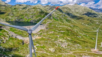 Die ganze Gotthard Passhöhe aus der Luft betrachtet, Schweiz (August 2021)