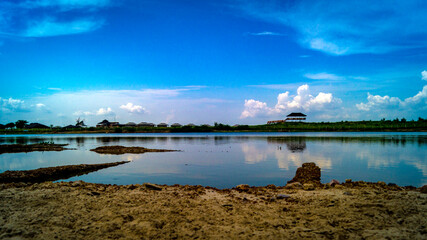 clouds on lake