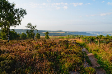 Obraz premium Across a misty Derbyshire countryside from high on a hillside
