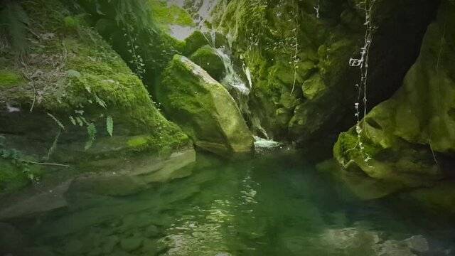 Gorgo sul Torrente Scarzola, Monte S. Maria Tiberina, PG, Italia