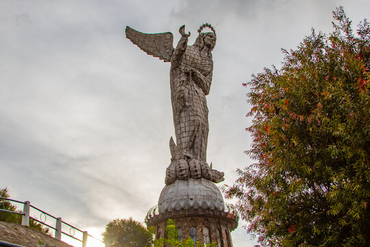Image of the Virgin of El Panecillo in the city of Quito, capital of Ecuador.