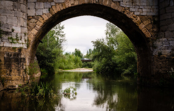 old stone bridge in the park © Nelson