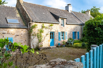 Fototapeta na wymiar Brittany, Ile aux Moines island in the Morbihan gulf, typical house in the village 