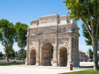 Fototapeta na wymiar Arc de Triomphe d'Orange (Provence, France). Antiquité romaine