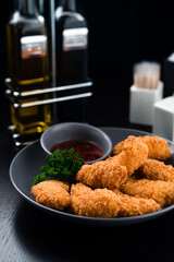 japanese appetizer shrimp in tempura with chili sauce