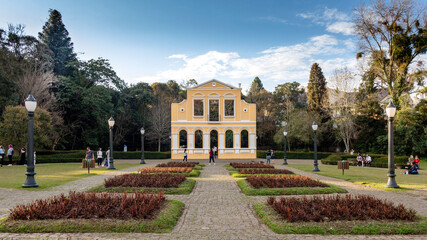 gardens of the palace