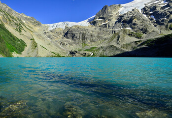 Matier Glacier in Joffre Lakes Provincial Park