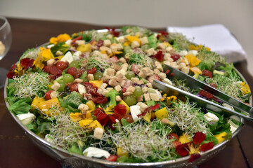 delicious and healthy vegetable and fruit salad