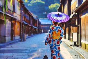 金沢 東茶屋町と着物姿の女性