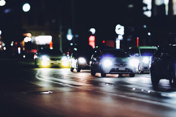 夜の交通とぼかしイメージ