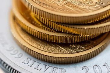 Gold und Silber
