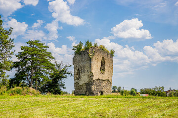 Tour du Poulet à Saint-Chef,