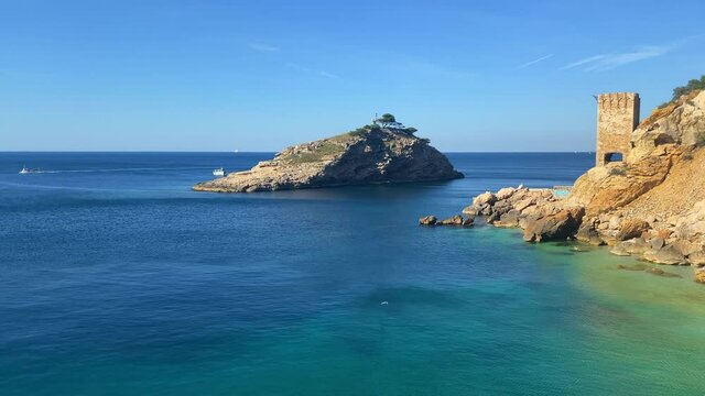 Calanque of l'Erevine with a view on the island, on the coastal path, the old custums trail, between Niolon and Mejan near Marseille