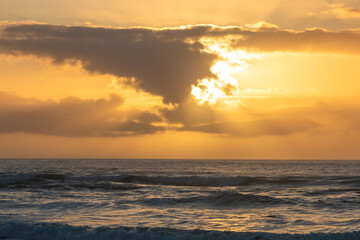 Sunset sunrise beach sand sea background por do sol nascer do sol 