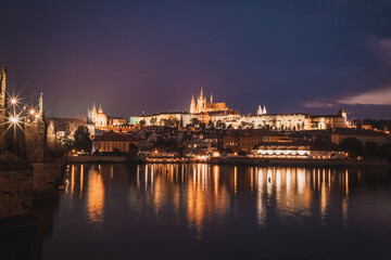Fototapeta na wymiar the night view of Prague