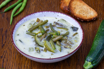 Green bean and zucchini soup 
