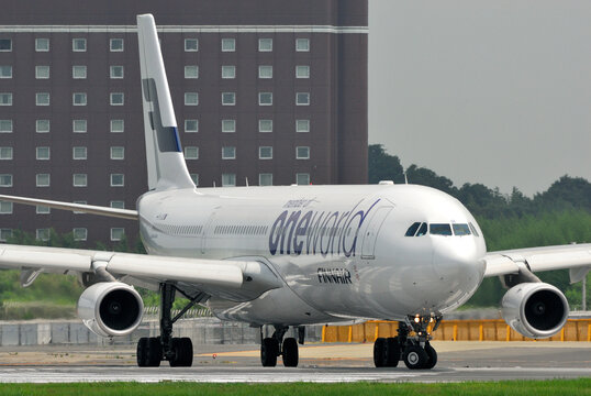 runway, departure, taxiing, taxi, airbus, a340-300, oh-lqe, a340, 340, 300, air, aircraft, airline, airliner, airlines, airplane, airport, aviation, business, civil, civilian, color, commercial, finla