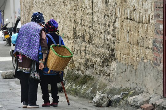 Alley of the old village - Yunnan, China