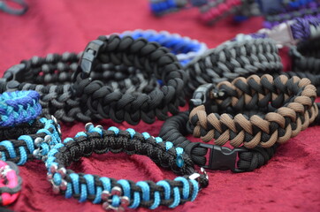 Armbänder