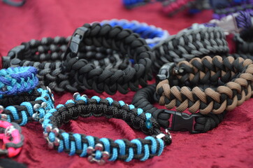 Armbänder