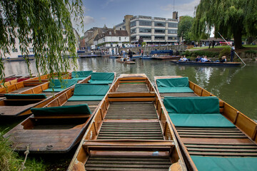 Fototapeta na wymiar Punts on the River Cam in Cambridge, UK