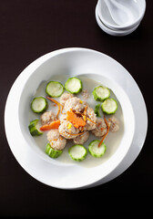 Delicious Chinese food, Luffa meatball soup
