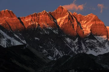 Store enrouleur tamisant Lhotse coucher de soleil sur la face sud du lhotse