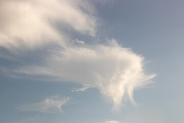 Monstruo en nube III
