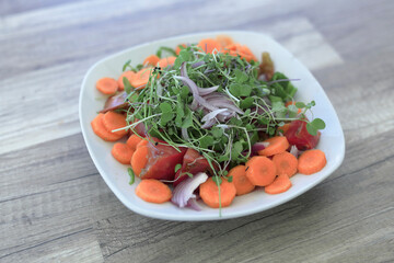 Salad with organic products from the Alicante garden. - 450826840