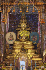 Fototapeta premium principle Buddha image of the first grade royal monastery, Wat Ratchapradit Sathitmahasimaram, King Rama IV monastery, Phranakhon district,Bangkok, Thailand