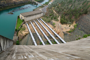 Shasta Dam, Lake Shasta, CA, USA