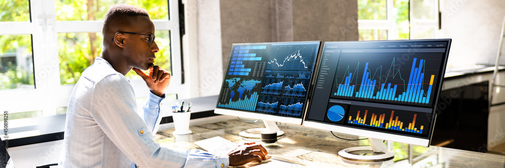Poster african advisor using kpi dashboard