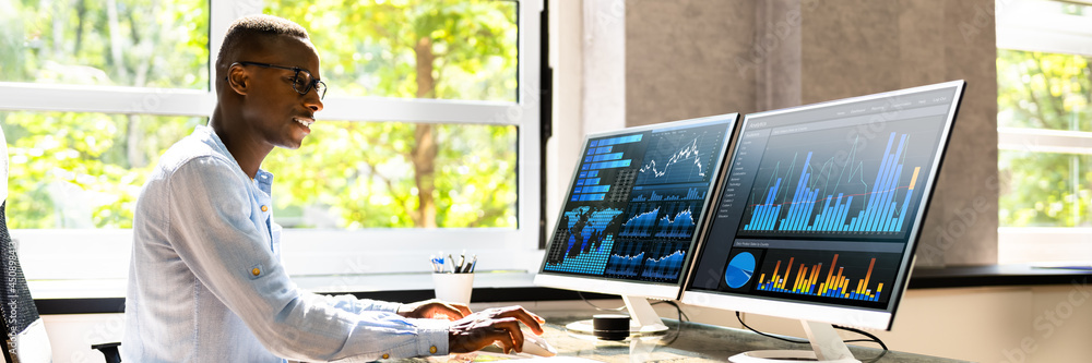 Poster african advisor using kpi dashboard