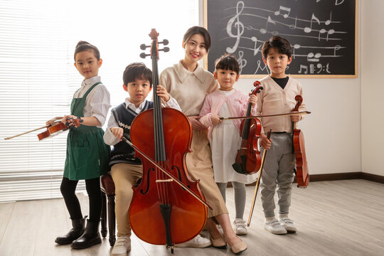 Happy children's music lessons
