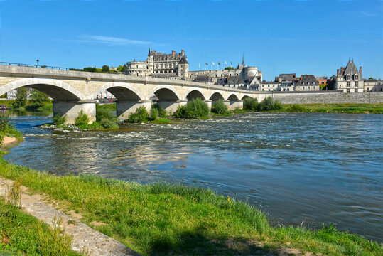 River Loire and bridge of G&eacute;n&eacute;ral Leclerc at Amboise, a commune renowned for its magnificent castle, in the Indre-et-Loire department in central France. 