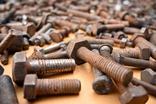 Bulones Tornillos Tuercas Oxidados Viejos