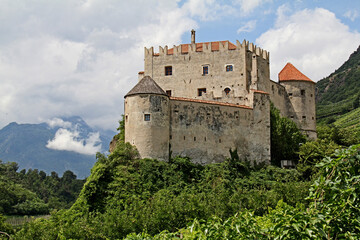 Fototapeta na wymiar il Castello di Castelbello, Val Venosta (Bolzano)