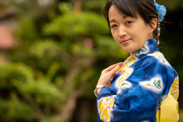 女性の浴衣姿