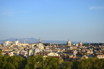 Fototapeta na wymiar View of the city of Rome, the city landscape.