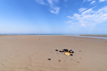 Fototapeta na wymiar Low tide on baïne in the Gironde coast