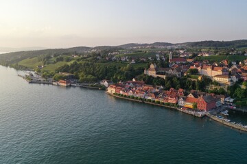 Fototapeta na wymiar City of Meersburg at Lake Constance